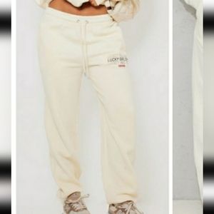 Prettylittlething sweatpants